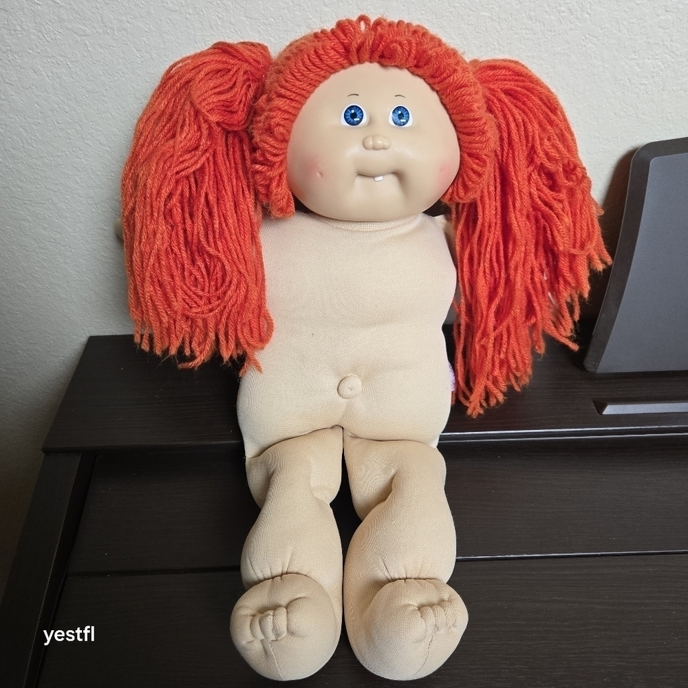 Coleco Cabbage Patch Kids Doll Single Top Tooth, carrot hair,blue eyes